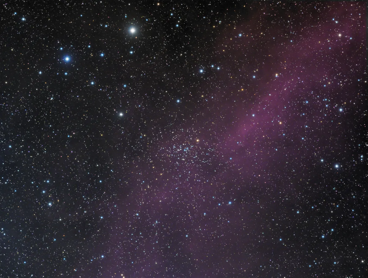 NGC 2112 (LRGB) di Dan Crowson, Missouri, USA.  Equipaggiamento: SBIG ST-8300M, Astro-Tech AT90EDT.