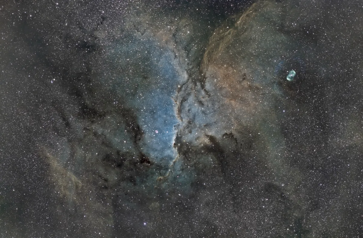 Fighting Dragons of Ara by Shawn Nielsen, Siding Spring Observatory, Australia. Equipment: Takahashi FSQ ED 106mm refractor, SBIG STL-11000M CCD, Paramount ME mount, Maxim DL Pro 5 for camera control, acquisition and guiding. Focusmax for autofocusing.