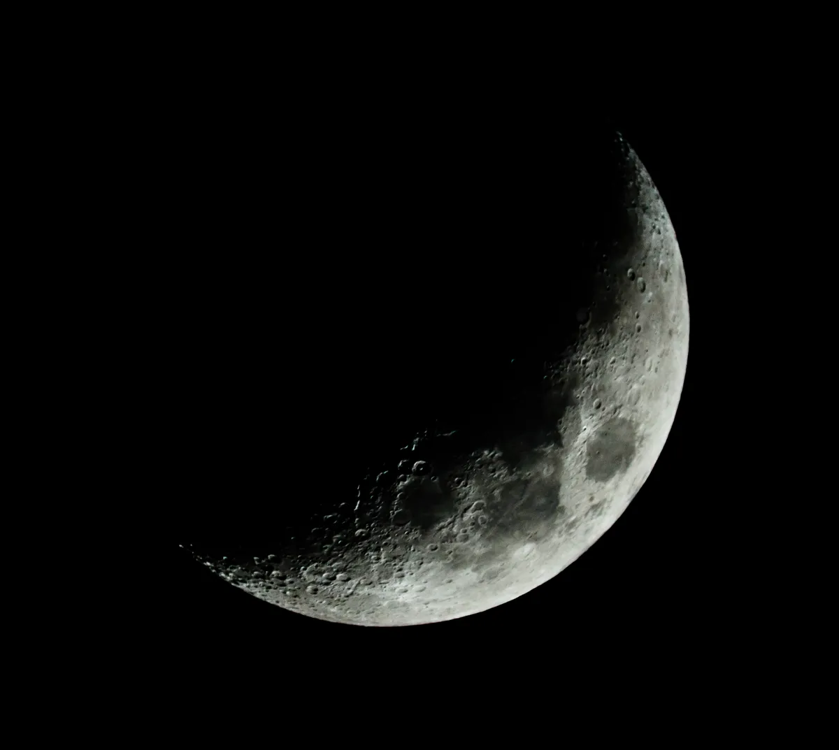 St. Patrick's Moon by Brian R Bugler, Worth Matravers, Dorset. Equipment: Canon 5D mkIII, Celestron 127SLT.