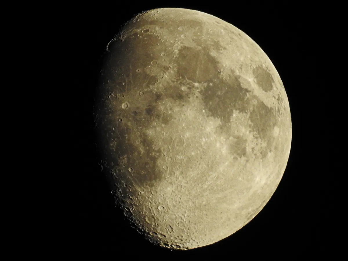 The Moon by Barry Gibson, Leeds, UK. Equipment: Nikon P900 bridge camera