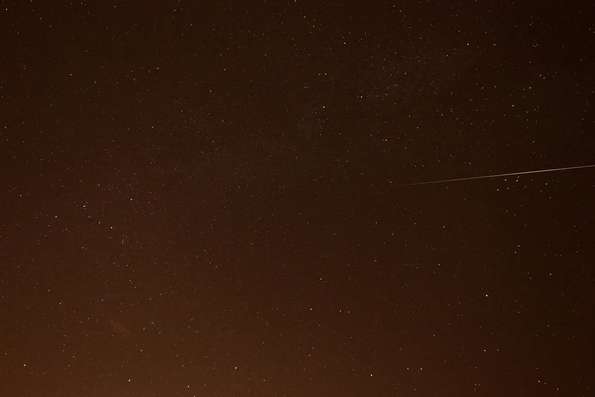 Perseid Meteor 2013 by Colin Foran, Reading, Berkshire, UK. Equipment: Canon EOS 550D, Sigma EX 10-20mm lens.