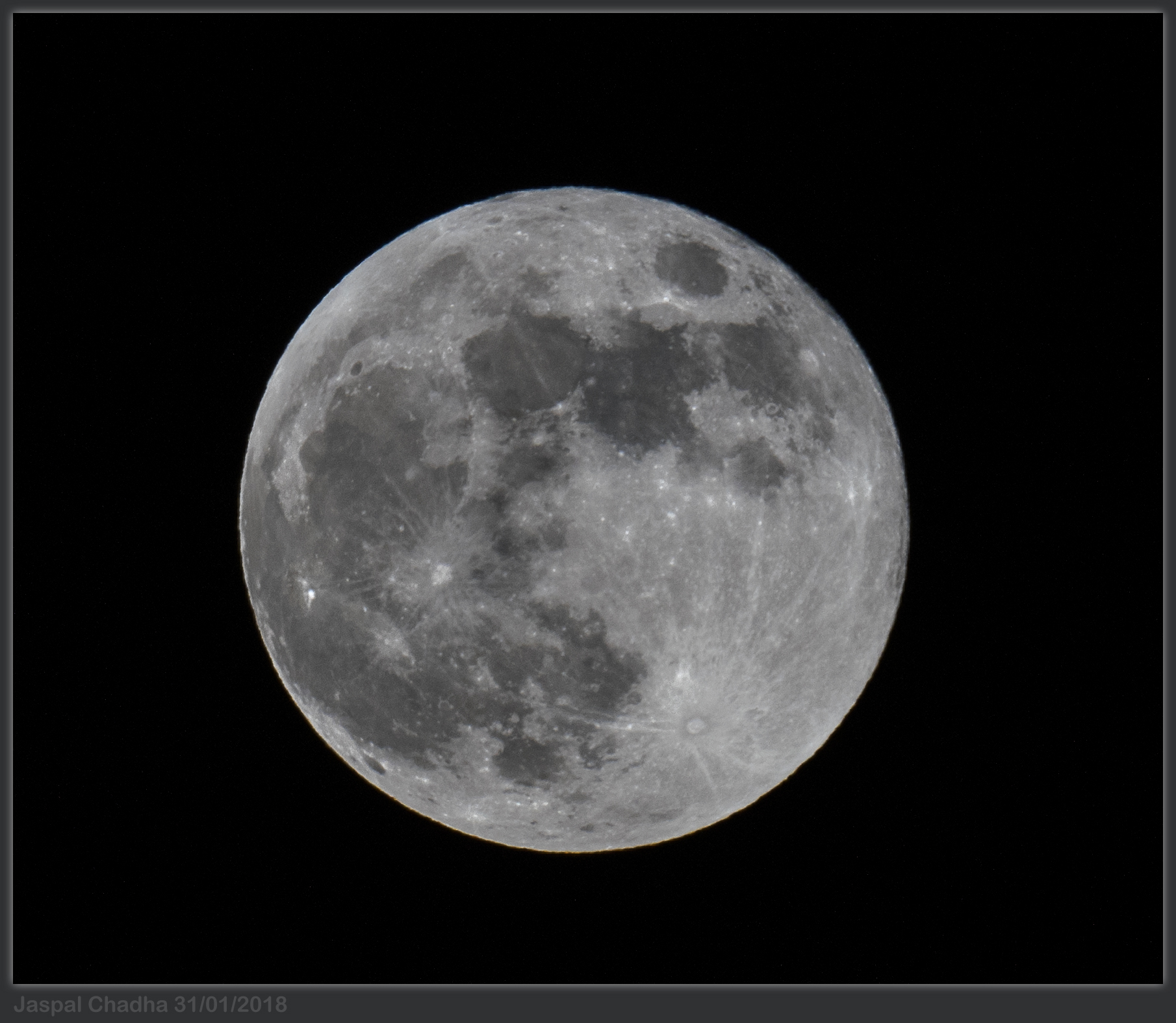 SuperMoon_029 Supermoon by Jaspsal Chadha, London, UK. Equipment: TAK FSQ85, NIKON 500 DSLR, Handheld shot