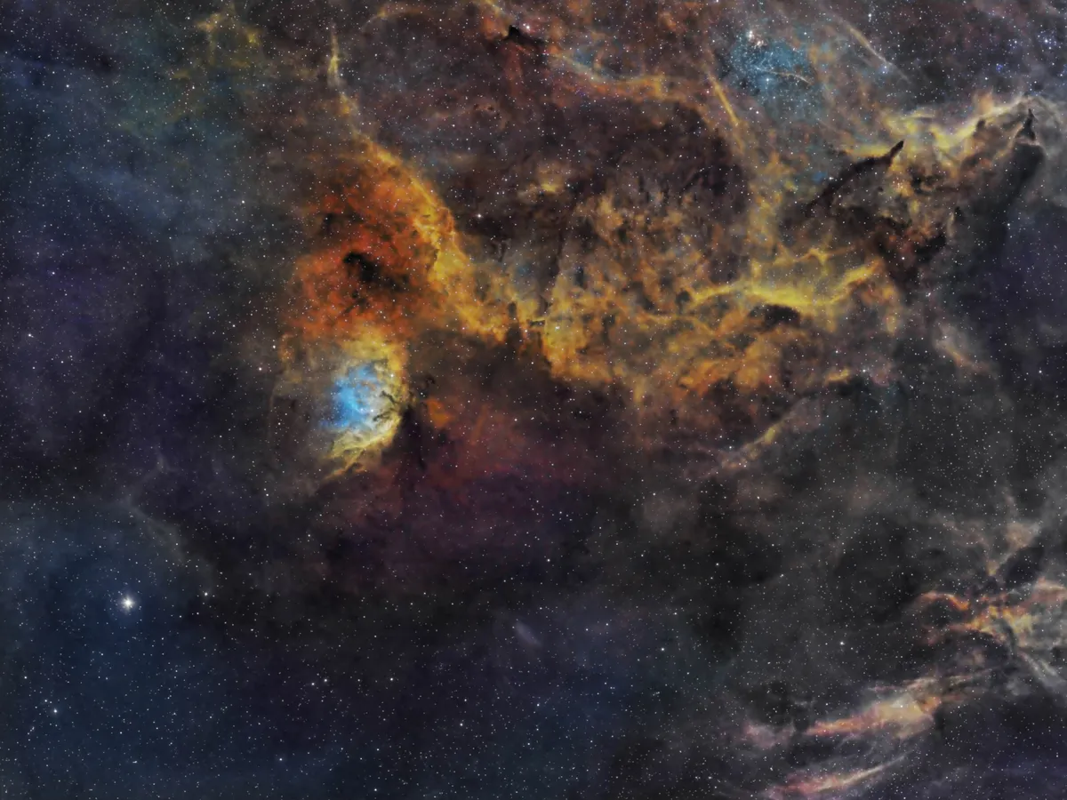 Tulip Nebula by Paul Swift, Valencia, Spain. Equipment: Vixen VSD100 f/3.8 Astrograph, Starlight Express SXVR-H18, Vixen VSD, sx loadstar.