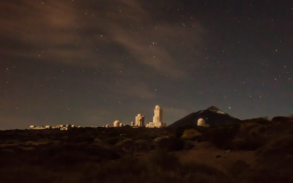 Mount Teide Observatory by Peter Louer, Tenerife. Equipment: Canon EOS 700D, 18-55mm lens.