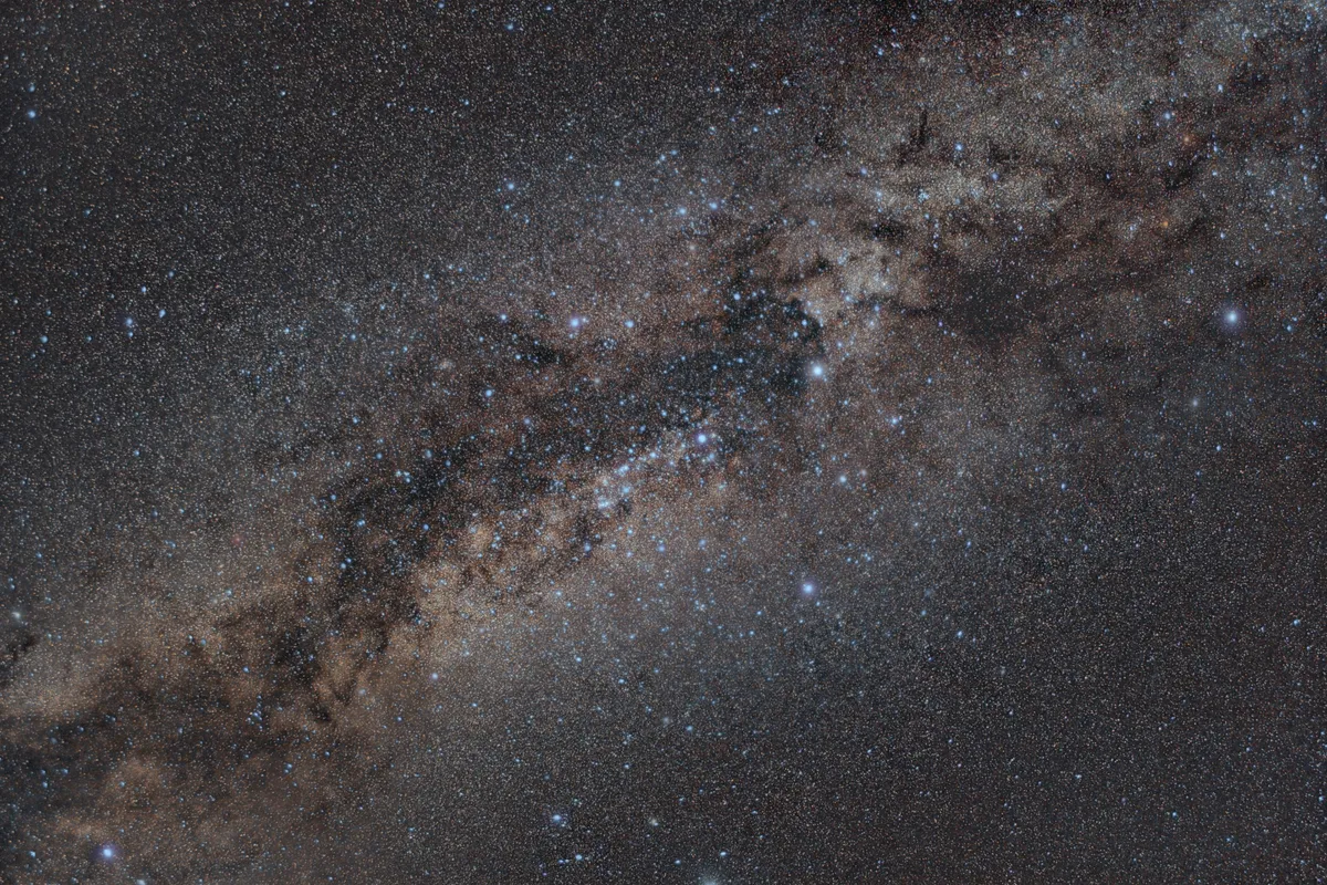 The Milky Way in Cygnus by Bill McSorley, Leeds, UK. Equipment: Canon 1000D, SW Star Adventurer