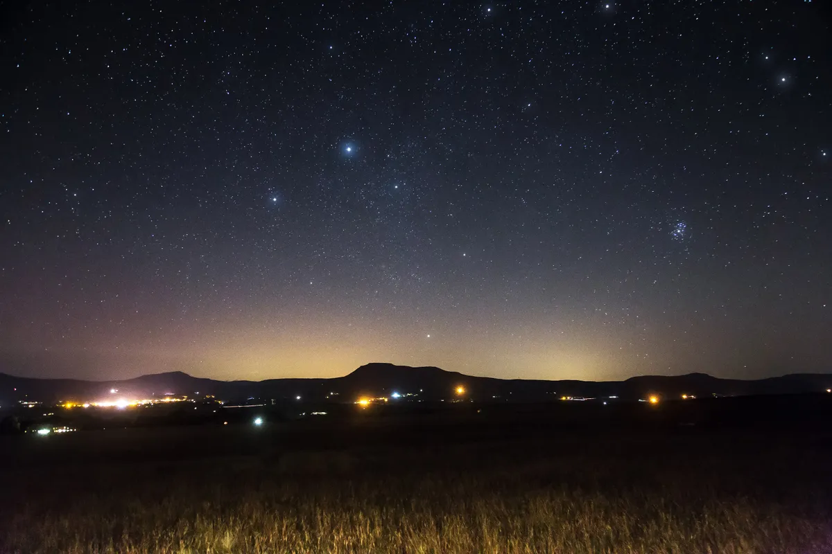 Three Peaks, Auriga & Perseus by Pete Collins, Yorkshire Dales, UK. Equipment: Canon 6D, Canon 24-105mm lens.