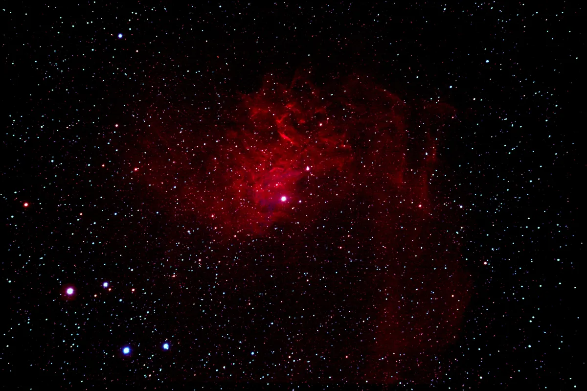 Flaming Star Nebula by Lee Housden, Essex, UK.