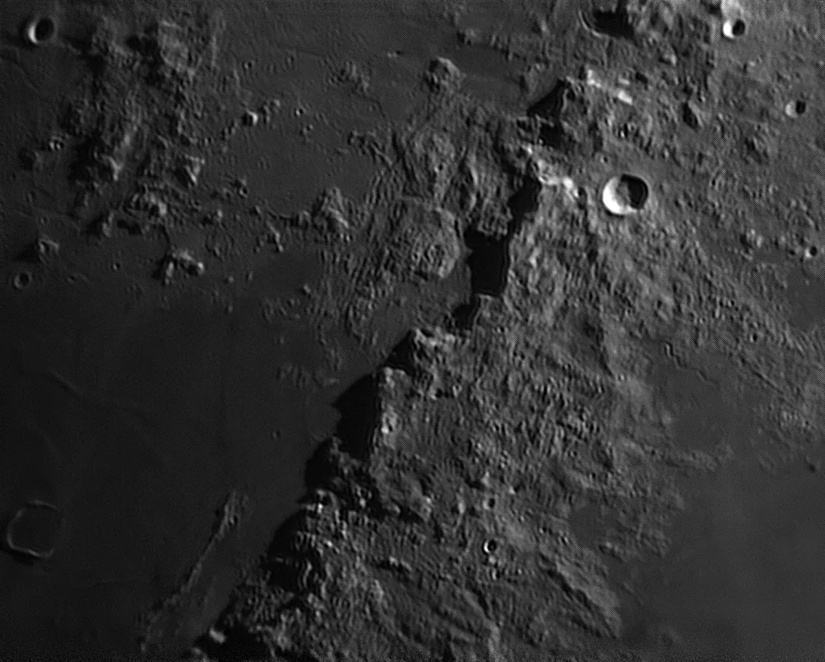 Montes Apenninus Mountain Range by Daniel Orchard, Wiltshire, UK. Equipment: Explorer 200p, otor driven ra EQ5, ASI120mm with red filter, 3x barlow.