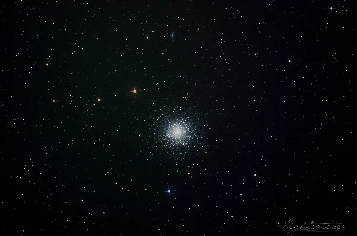 M13   Bonus - NGC6207 by Mariusz, Petersfield, UK. Equipment: SW150/750, EQ3-2 motorised, unguided, Pentax K-5 with coma corrector