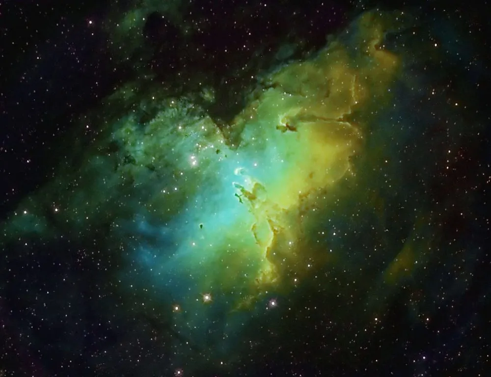 M16 Eagle Nebula by Mark Griffith, Swindon, Wiltshire, UK.