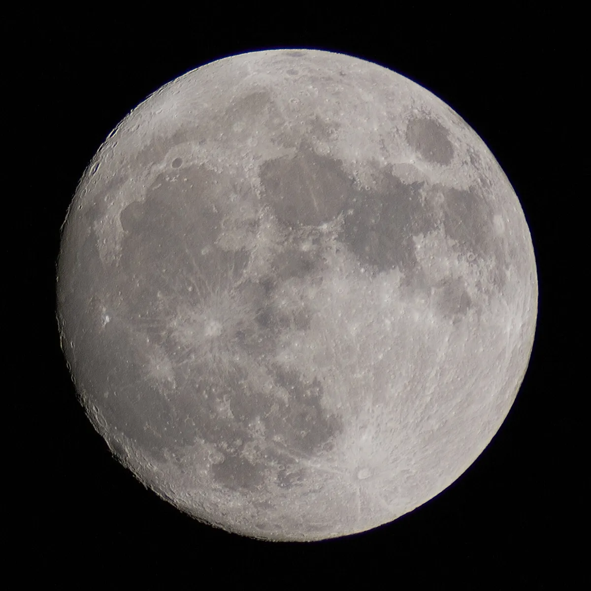 Moon by Stuart Powell, Leeds, UK. Equipment: Canon EOS 20d, Helios 1000/102 Achromat refractor, EQ5 mount.