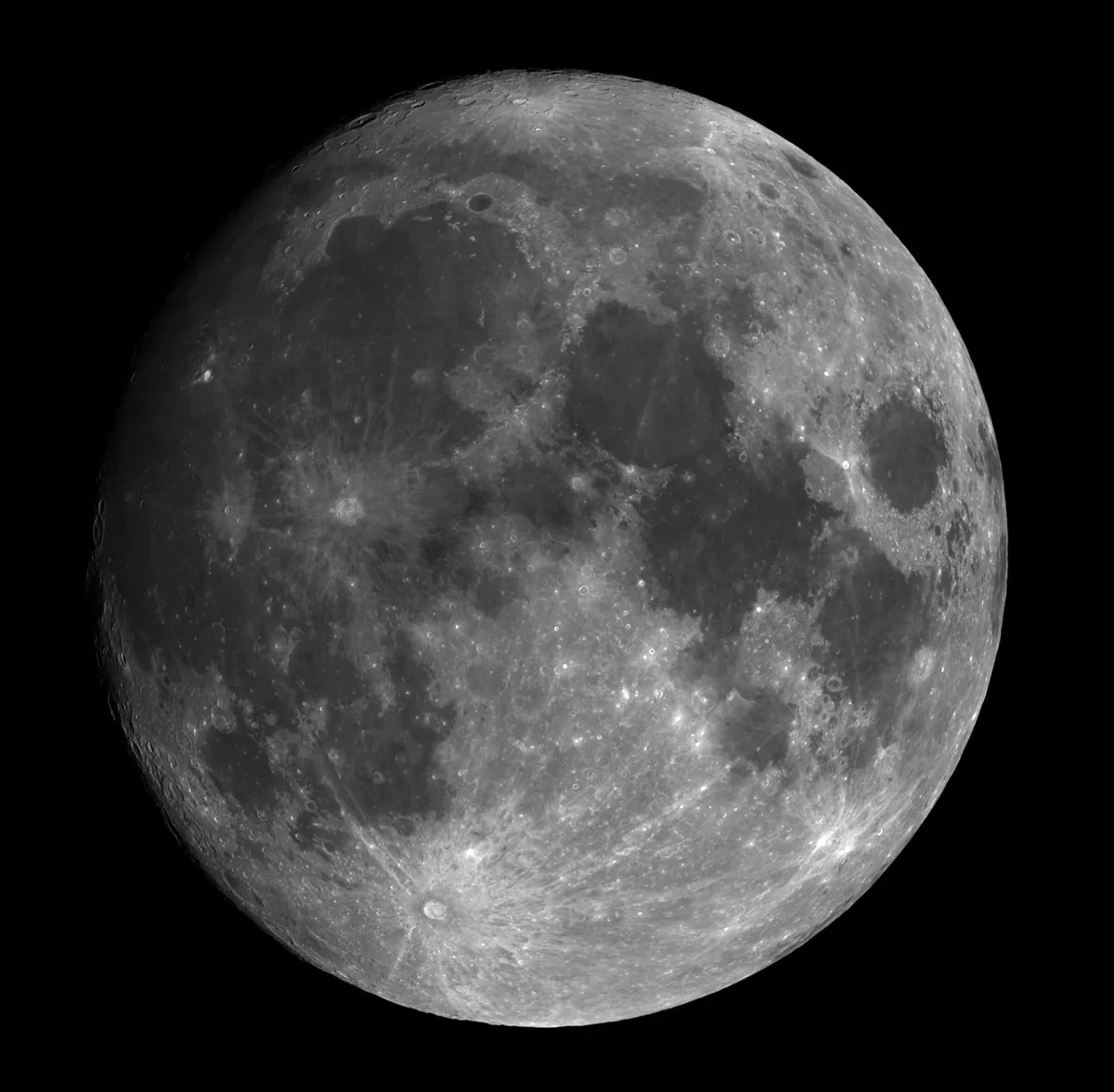 Moon Mosaic by Gary Thomson, South Lanarkshire, UK. Equipment: Skywatcher 200p, HEQ5, Dmk618 at 30fps