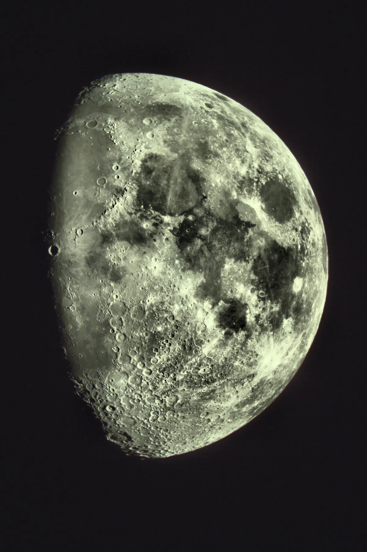 Moon by Stephen Gill, Burnley, UK. Equipment: C11, NEQ6 Pro, Canon 600D modified