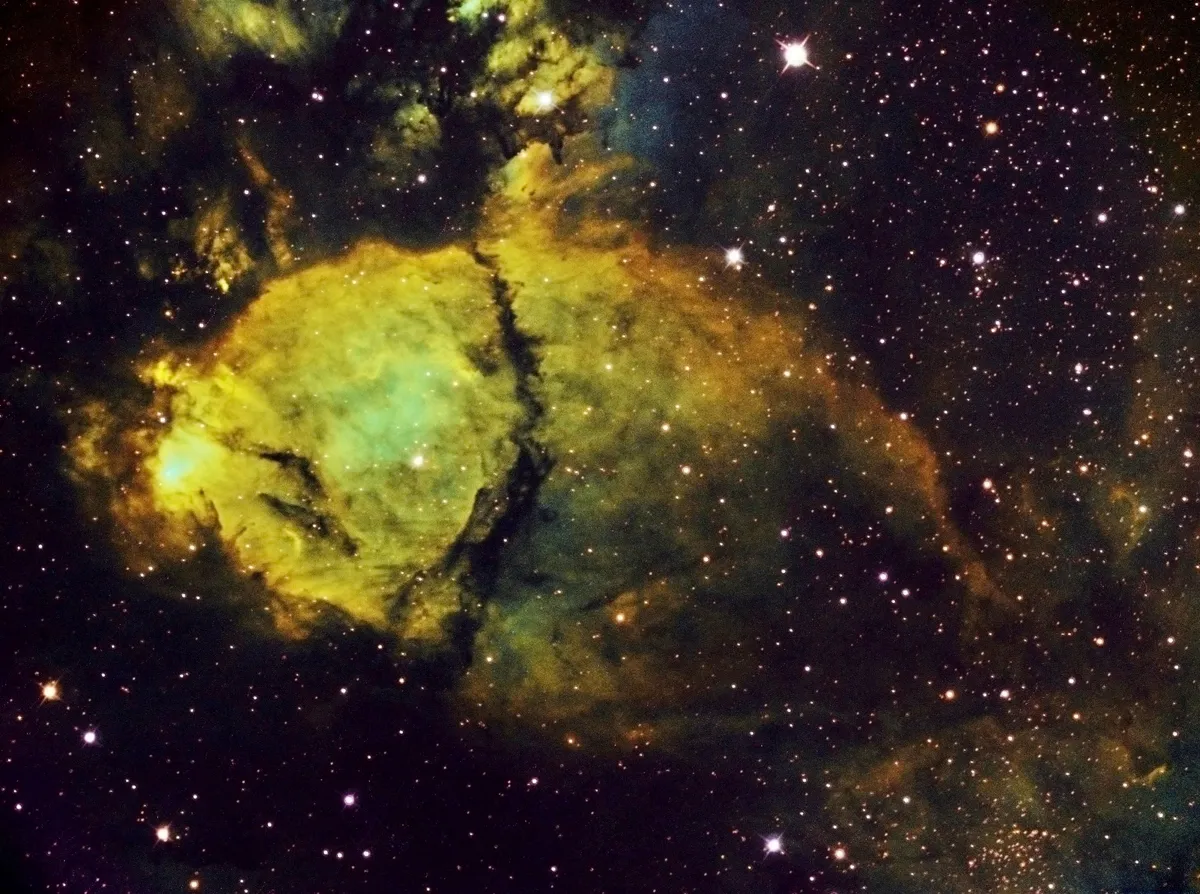 NGC896 Fish Head Nebula by Mark Griffith, Swindon, Wiltshire, UK. Equipment: Teleskop service 12