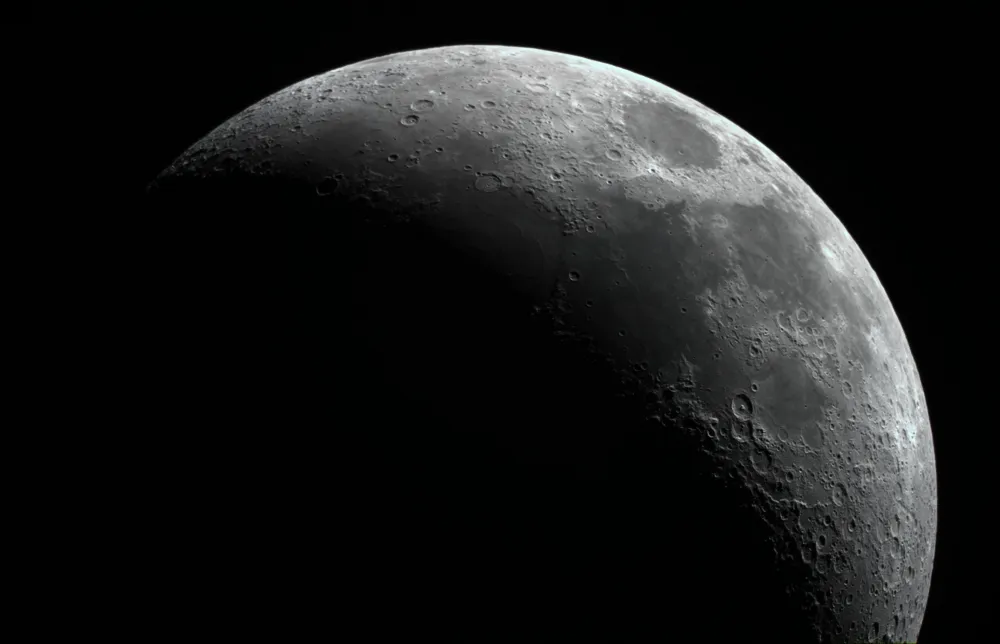 Moon by Ronald Piacenti Jr, Brasilia-DF, Brazil. Equipment: Celestron C6, with skywatcher AllView mount, ASI 174 Color