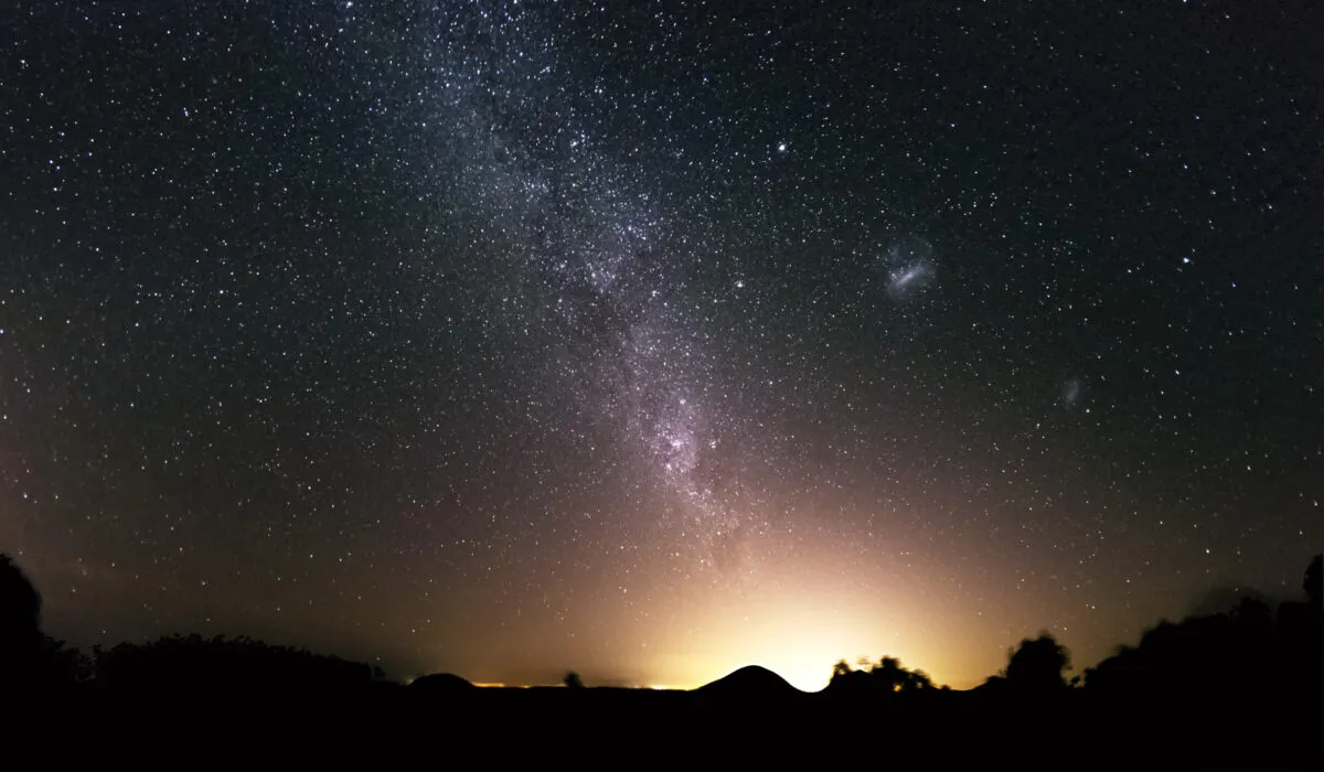 Southern Hemisphere Milky Way by John Short, Caloundra, Australia. Equipment: Canon 6D, 8-15mm fisheye lens.
