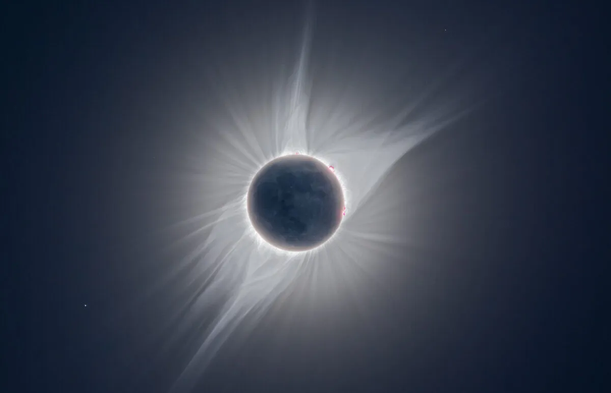 The Solar corona during the 21 August 2017 total solar eclipse by Alex Conu, Castle Garden, WY, USA. Equipment: Canon EOS 5D Mark III, Pentax 75 SDHF refractor