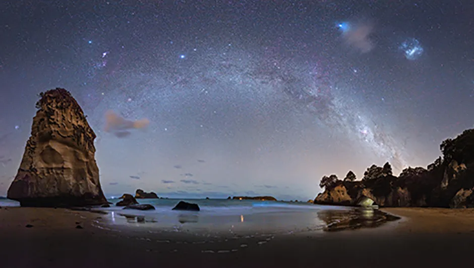 09 - Alex Conu - The Milky Way above Cathedral Cove
