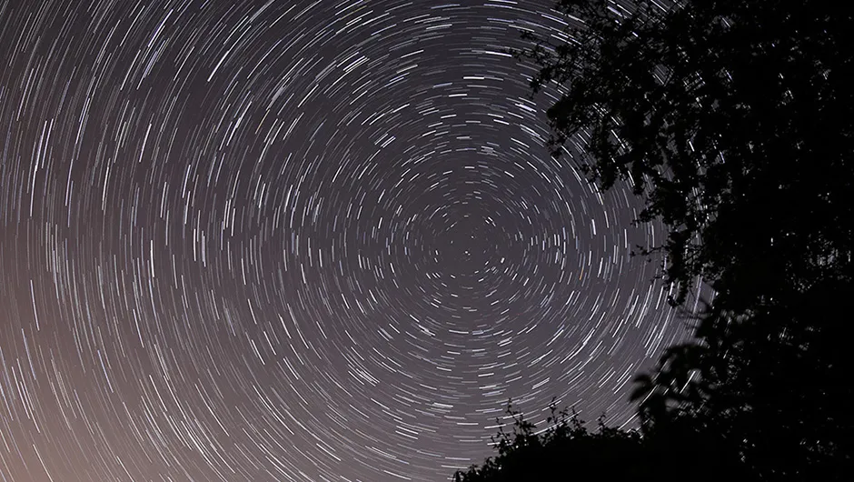 Peter Longden captured these star trails around Polaris from Buckinghamshire in the UK. Peter used a Canon EOS 5D Mark IV DSLR camera and 24mm lens.
