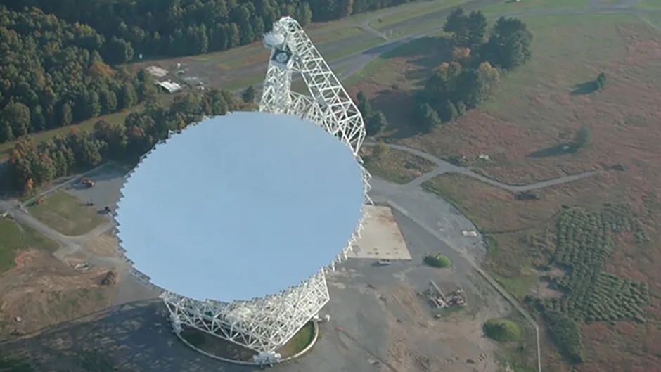 The Greenbank Telescope in West Virginia is conducting a study to search for signs of alien intelligence in other galaxies. Credit: NRAO/Green Bank Observatory