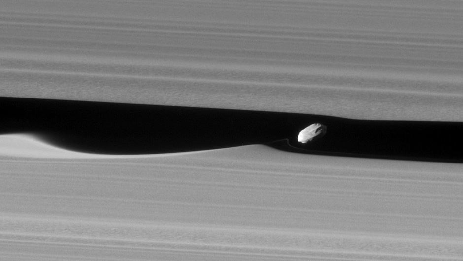 Finding and Observing Saturn | Showpiece Saturn Slightly Slimmer