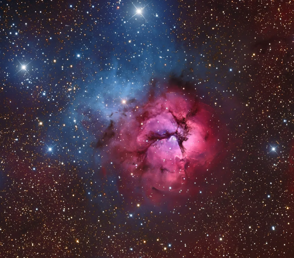 M20 Trifid Nebula Steven Mohr, Carrapooee, Victoria, Australia, 1 August 2017. Equipment: SBIG STXL-11000 camera, PlaneWave CDK 12.5 telescope, Astro Physics 900 mount. (IIAPY 2018 category: Stars & Nebulae)