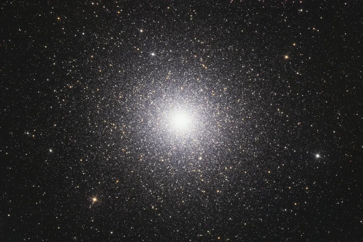 NGC 104 Globular ClusterTerry Robison, Carapooee, Victoria, Australia, 14 July 2017.Equipment: SBIG STL-11000 camera, RC Optical Systems 10-inch telescope, AP-900 mount. (IIAPY 2018 category: Stars & Nebulae)
