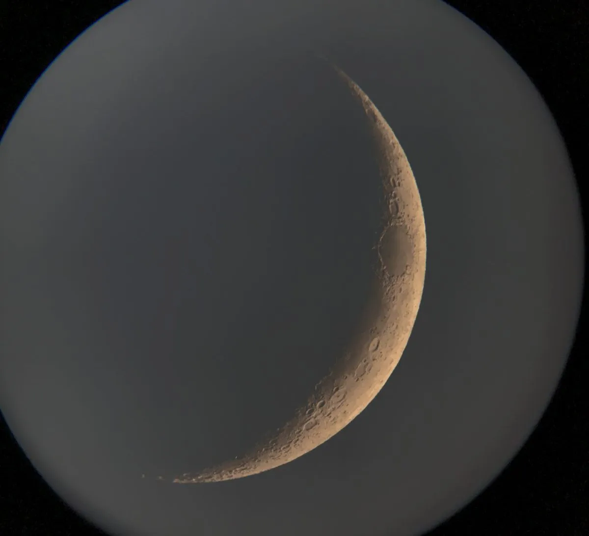 A crescent Moon captured with the NightCap smartphone app. Credit: Paul Money