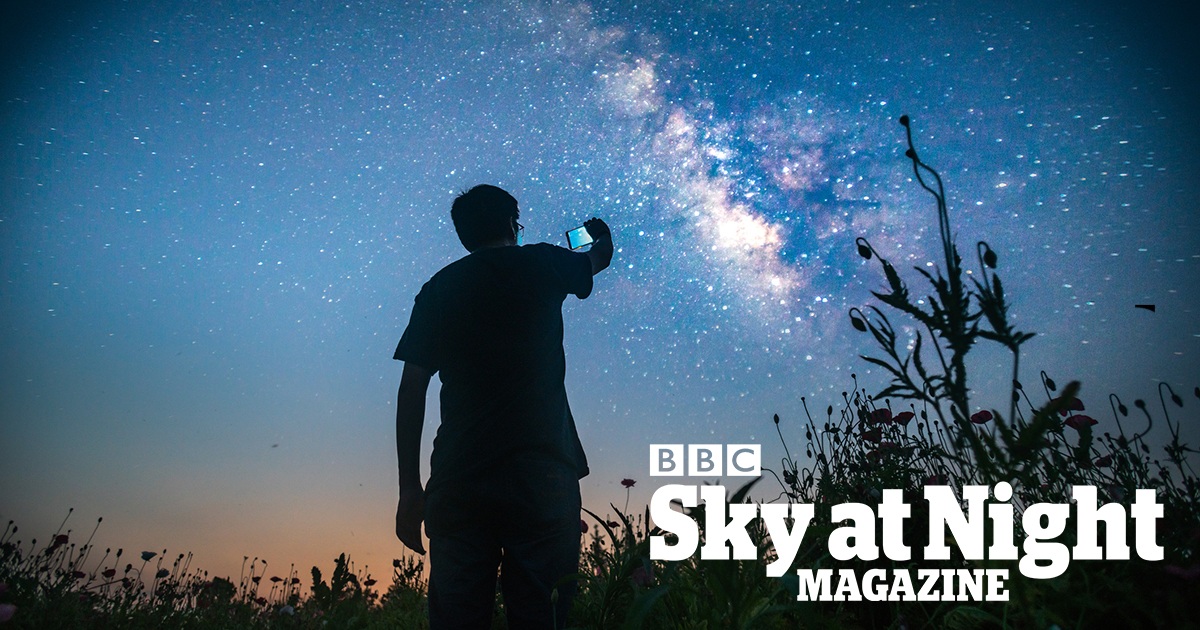 How to do astrophotography and photograph the night sky with your smartphone