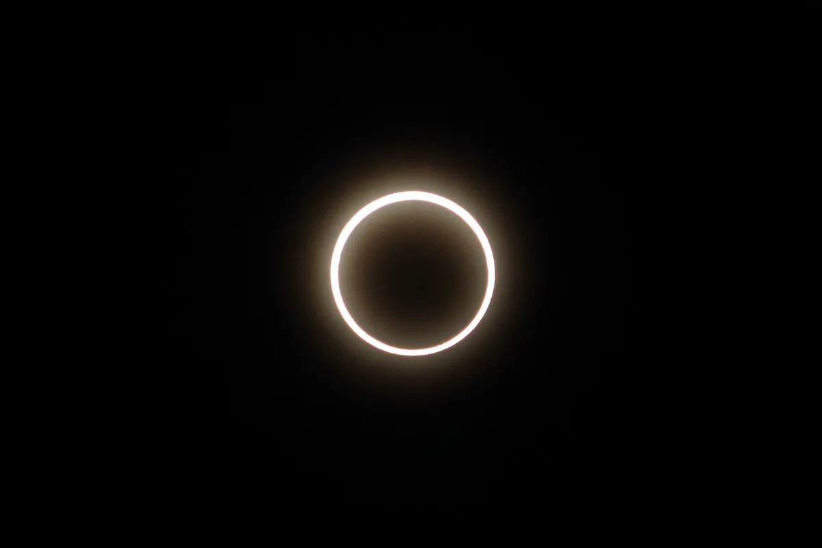 An annular solar eclipse occurs when the moon's shadow cone doesn't quite reach Earth's surface. Credit: Bairi from Pixabay.com https://pixabay.com/illustrations/annular-solar-eclipse-eclipse-2003461