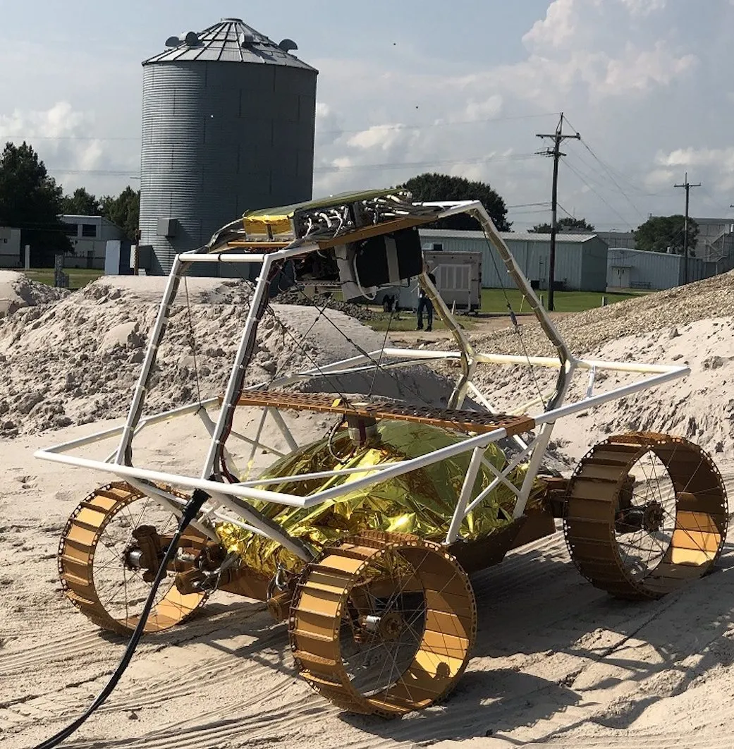 A VIPER mobility testbed: an engineering model created to evaluate the rover’s mobility system. Credit: NASA/Johnson Space Center