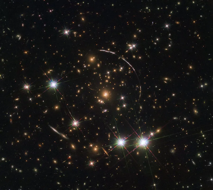 Sunburst Arc Galaxy Hubble Space Telescope, 7 November 2019. Credit: ESA/Hubble, NASA, Rivera-Thorsen et al.