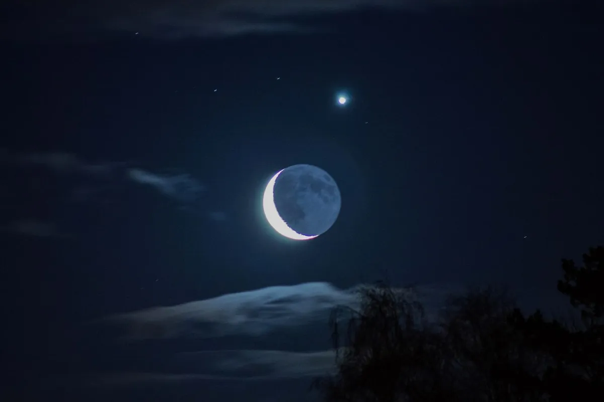 A Venus Moon captured on 26 February 2014. Credit: Mary McIntyre