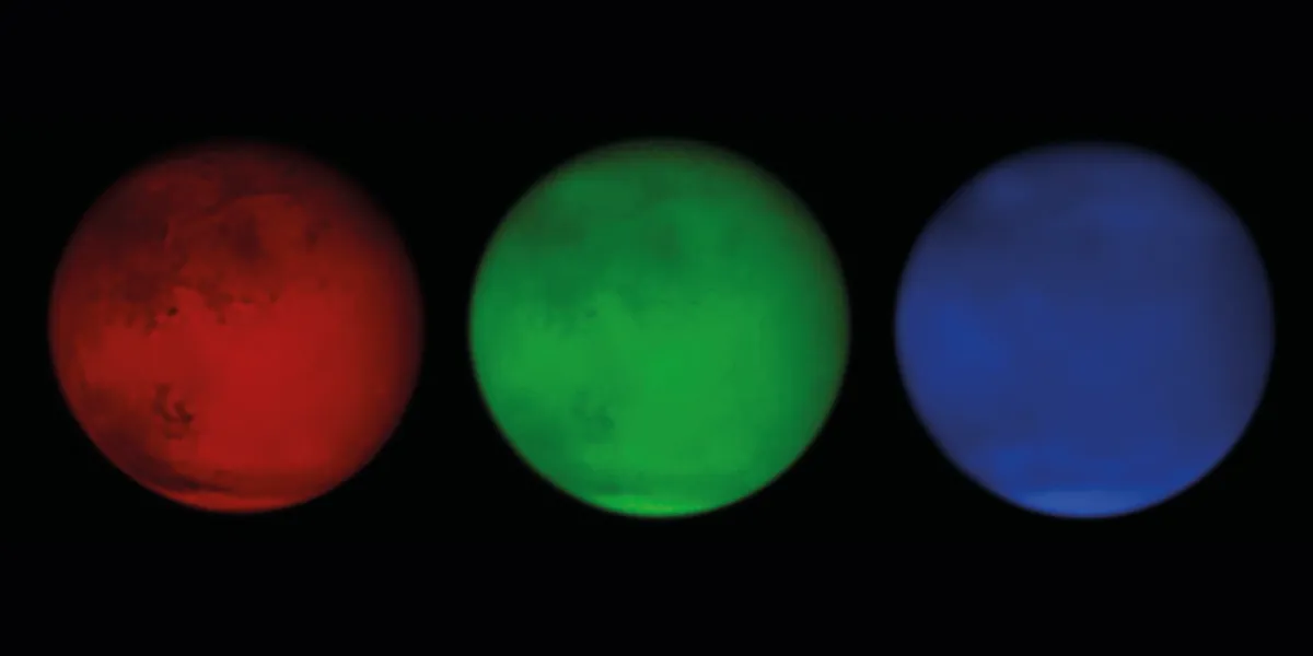 Þ A full-colour image of Mars can be created using a monochrome camera and Red, Green and Blue filters, but it pays to keep an eye on the overall capture time. Credit: Pete Lawrence