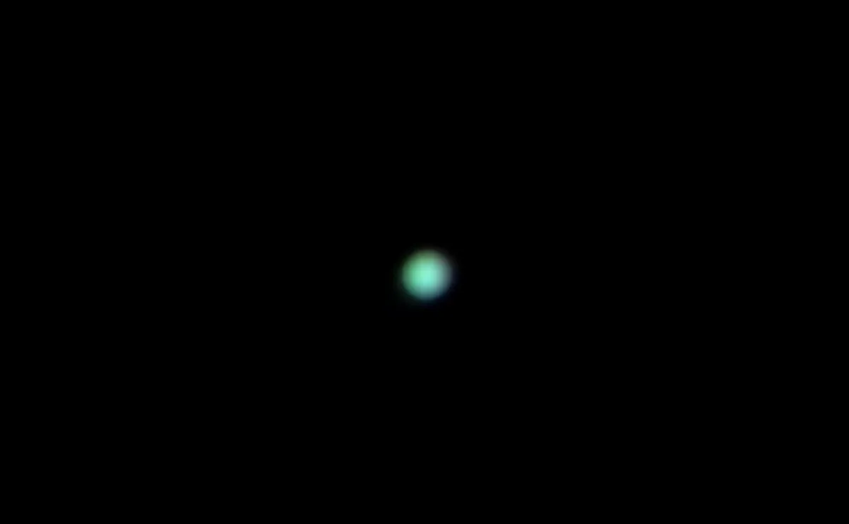 View Uranus through a small telescope to catch its green hue. Credit: Pete Lawrence