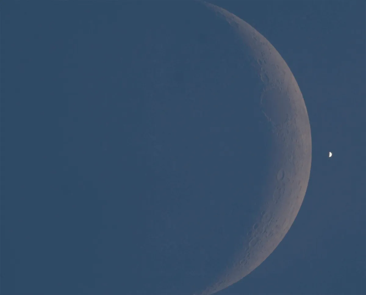 Its not hard to see why the ashen light remains so elusive when you compare the size of Venus to the other body that exhibits a reflective dark side: our own Moon. Credit: Konstantin von Poschinger/ccdguide.com