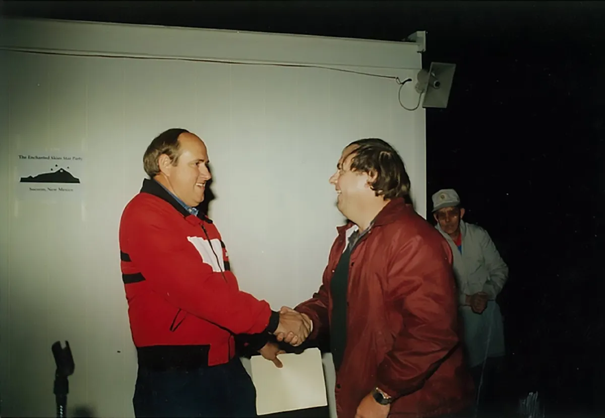 Alan Hale (right) and Thomas Bopp meeting at the Star Party in Socorro, New Mexico 1996. Credit: Alan Hale