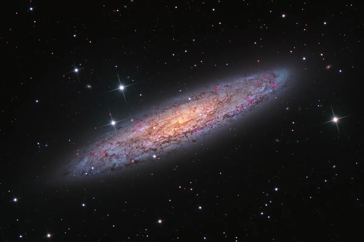 NGC 253 - Starburst Galaxy in Sculptor Terry Robison (Canada). Category: Galaxies. Equipment: RCOS 10