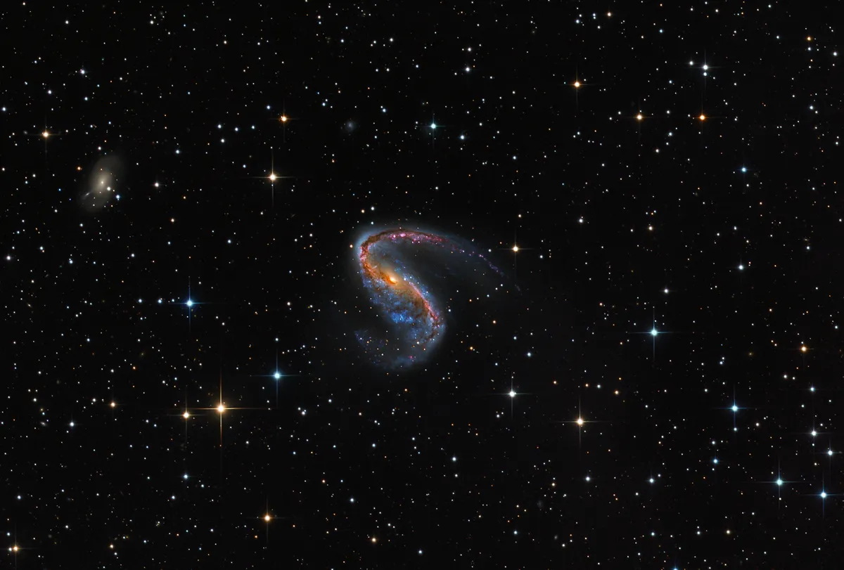 NGC 2442 in Volans Martin Pugh (Australia). Category: Galaxies. Equipment: Planewave CDK 17