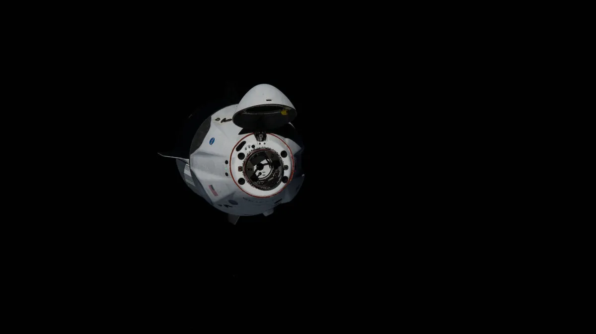 SpaceX Dragon about to dock with ISS ISS, 31 May 2020
