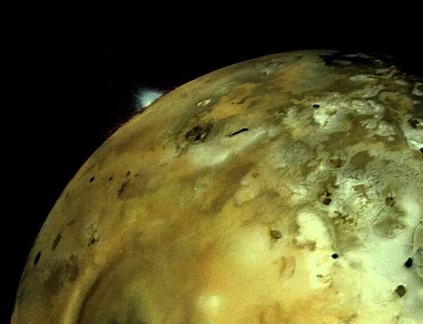 An image of a volcanic explosion on Io, captured by the Voyager 1 spacecraft on 4 March at 17:30 (PST) from a distance of 490,000km. Credit: NASA/JPL
