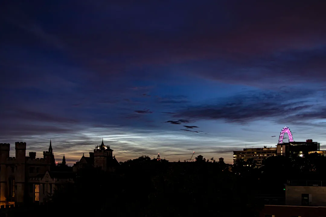 Noctilucent clouds over London Andy Parker, London, 17 June 2020. Equipment: Canon EOS M6 Mk2 mirrorless camera