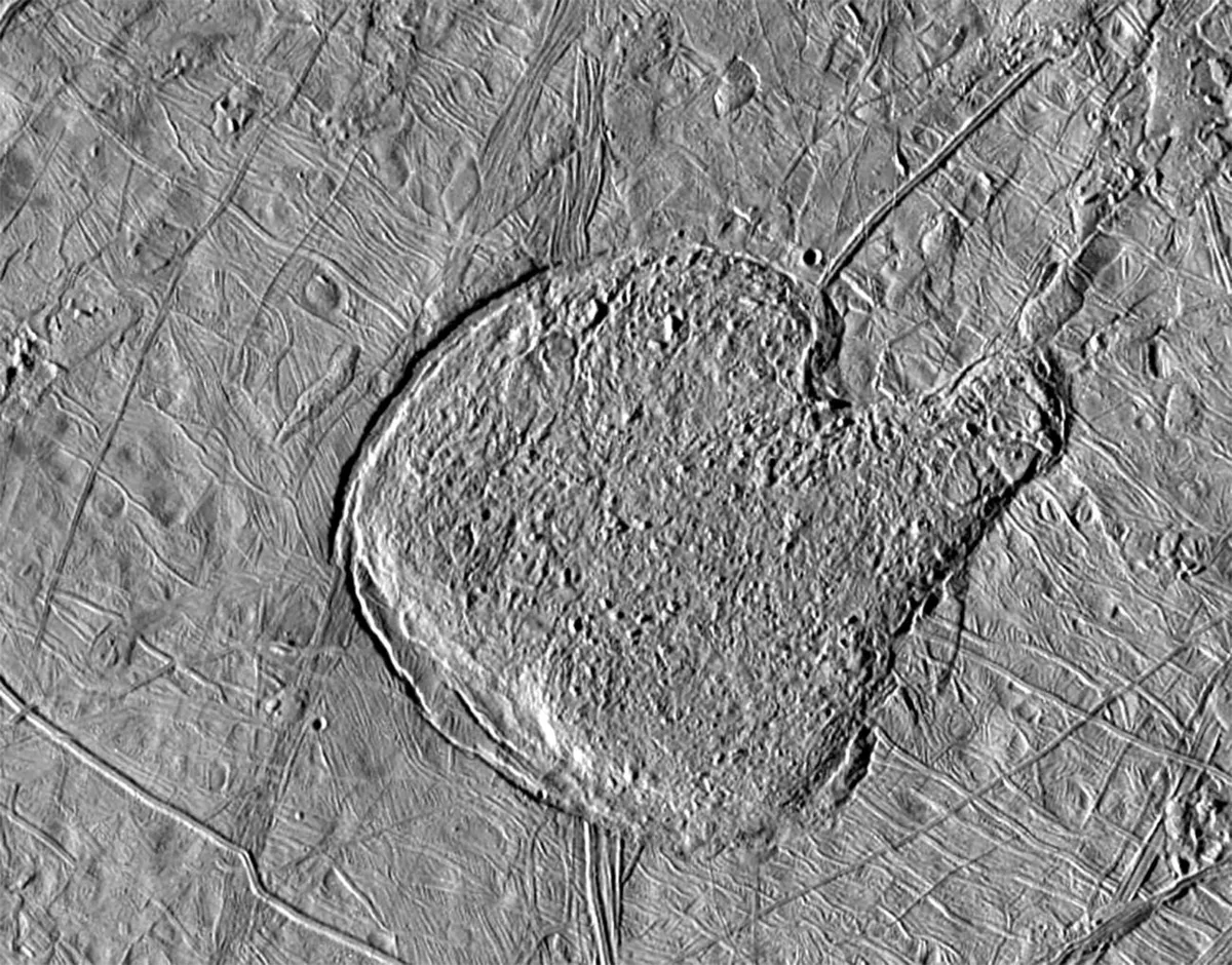 Material in this oddly-shaped region on Jupiter’s moon Europa has the appearance of frozen slush, and could be caused by the up-swelling of icy lava from a subsurface liquid ocean. Credit: NASA/JPL