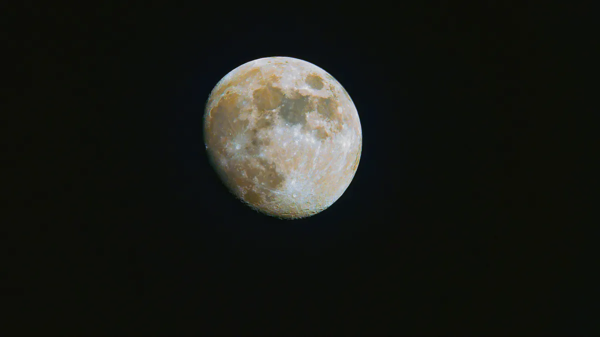 Mineral Moon Rafael Aviles, Kulpsville, PA, USA, 13 July 2019. Equipment: Nikon D850 DSLR, Sigma 150–600mm f/5–6.3 lens