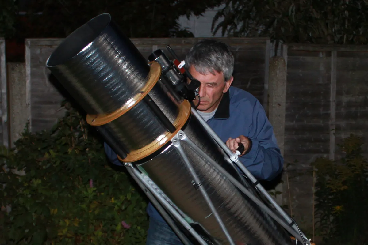 A Newtonian’s two mirrors need to be perfectly aligned to give well-focused, high-contrast views of the night sky. This process is known as collimation and a collimation tool is a handy telescope accessory.