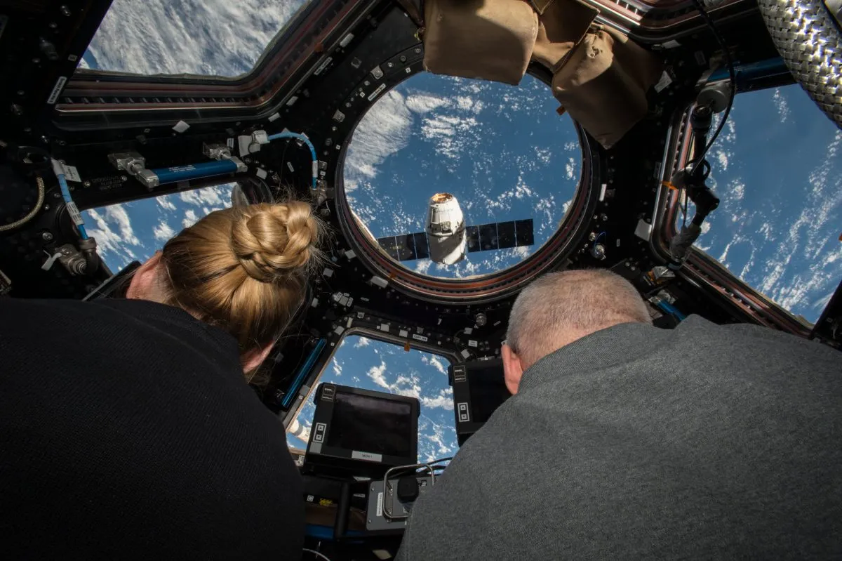 Jeff and fellow NASA astronaut Kate Rubins prepare to grappled the SpaceX Dragon supply spacecraft on its arrival from Earth to bring around 2000kg of supplies, equipment and science hardware to the ISS. Credit: NASA
