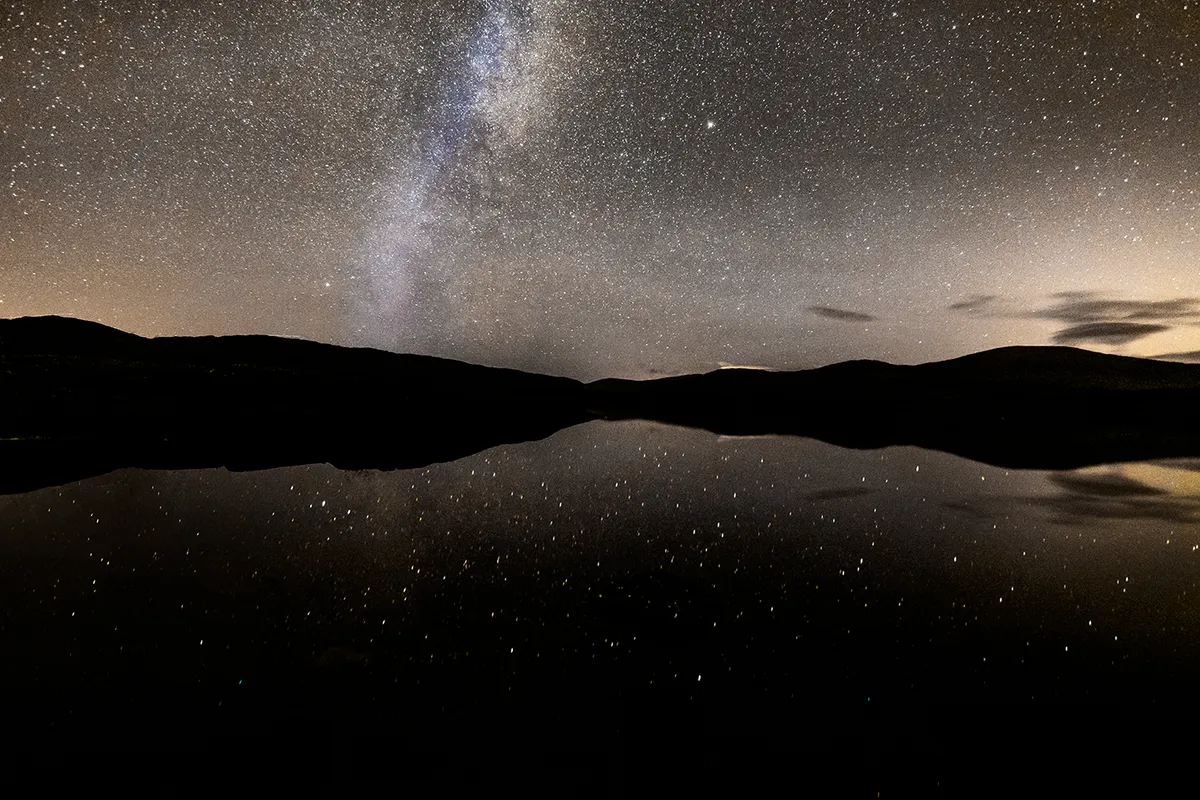 Milky Way over Clatteringshaw Loch