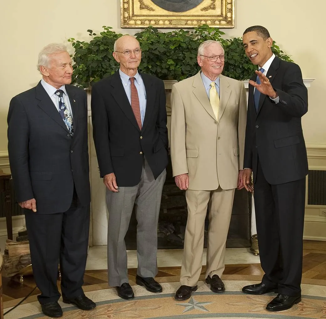 Buzz Aldrin, Michael Collins and Neil Armstrong meet with US President Barack Obama in the Oval Office on the 40th anniversary of the Apollo 11 landing, 20 July, 2009. Credit: NASA/Bill Ingalls