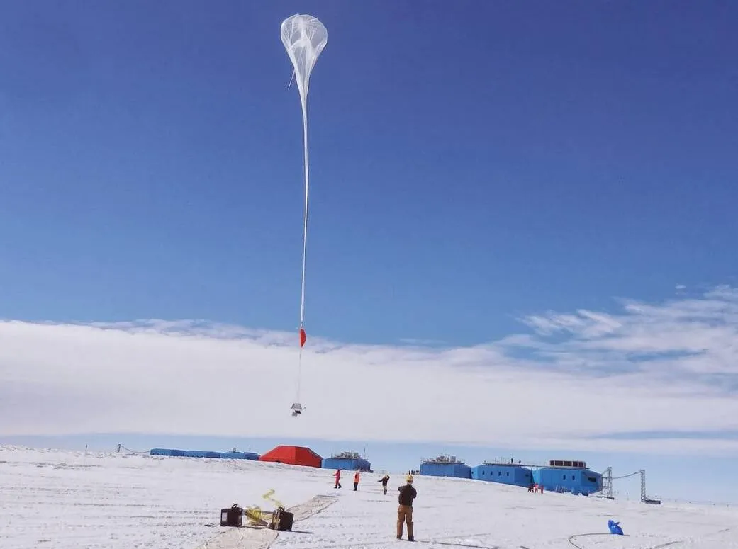 A Barrel balloon being launched over Halley station in Antarctica, on its way to observe magnetic fields. Credit: NASA/BARREL