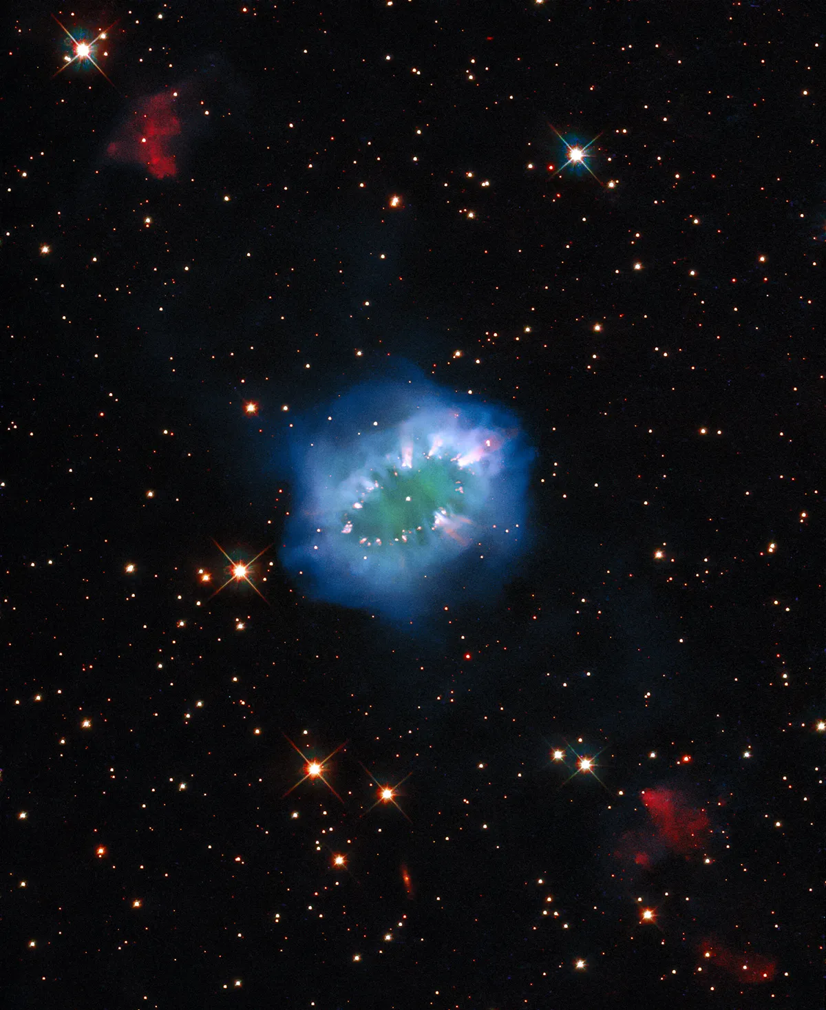 The Necklace Nebula, PN G054.2-03.4. HUBBLE SPACE TELESCOPE, 26 APRIL 2021. IMAGE CREDIT: ESA/Hubble & NASA, K. Noll